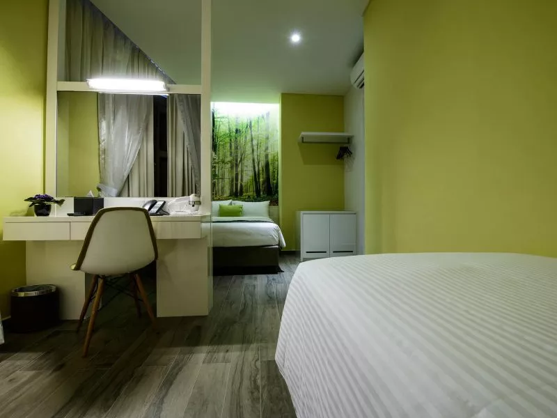 Image 82: Family Room | J8 Hotel