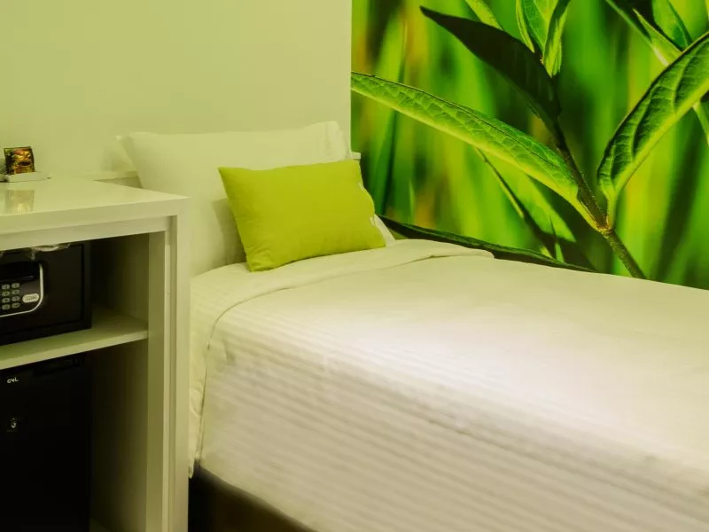 Image 73: Single Room | J8 Hotel